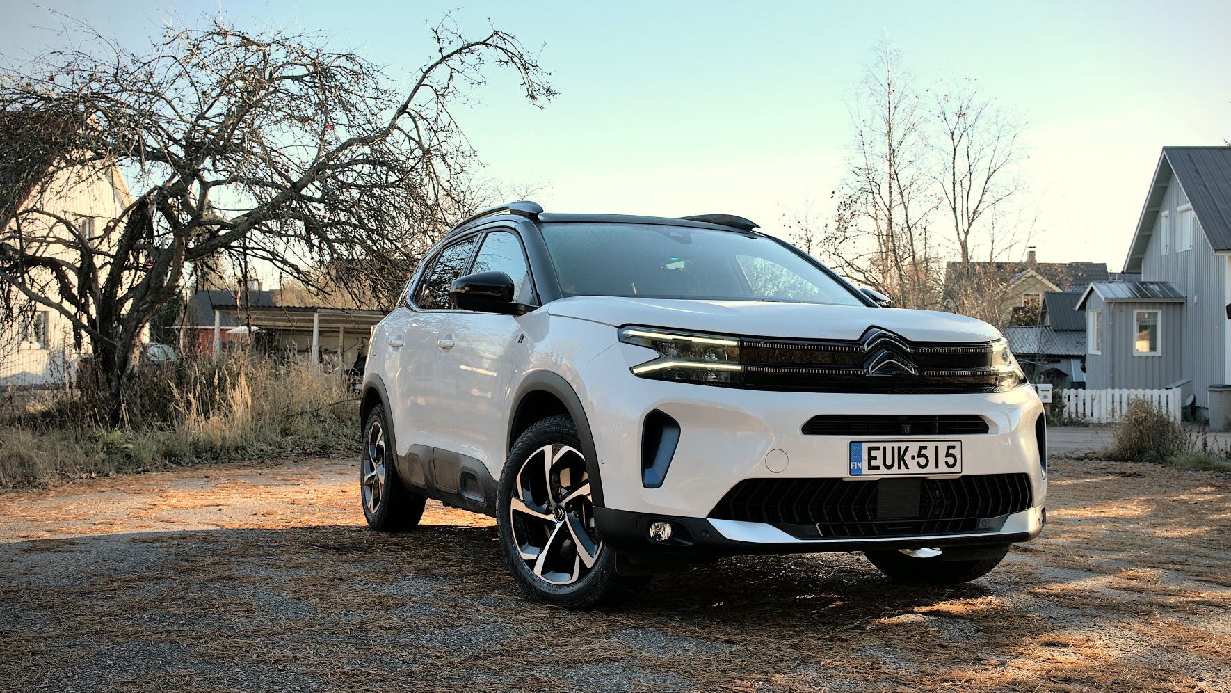 Käytännöllinen Citroën C5 Aircross on hintaluokassaan harvinainen katumaasturi