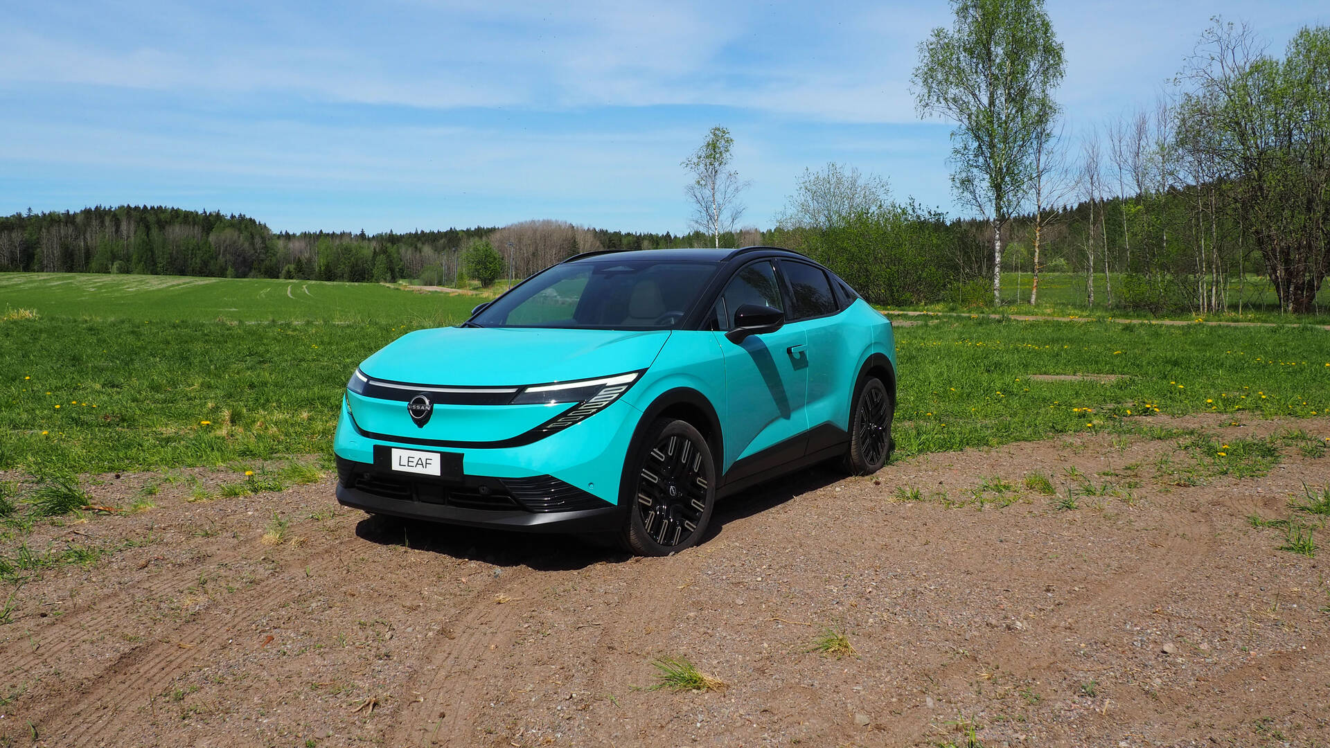 Uusi Nissan LEAF on koko perheen ykkösauto – toimintamatka jopa 622 km